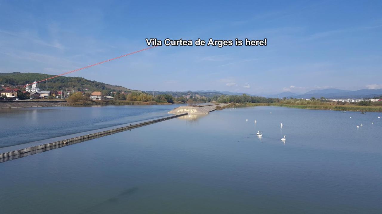 Vila Curtea de Argeş Esterno foto